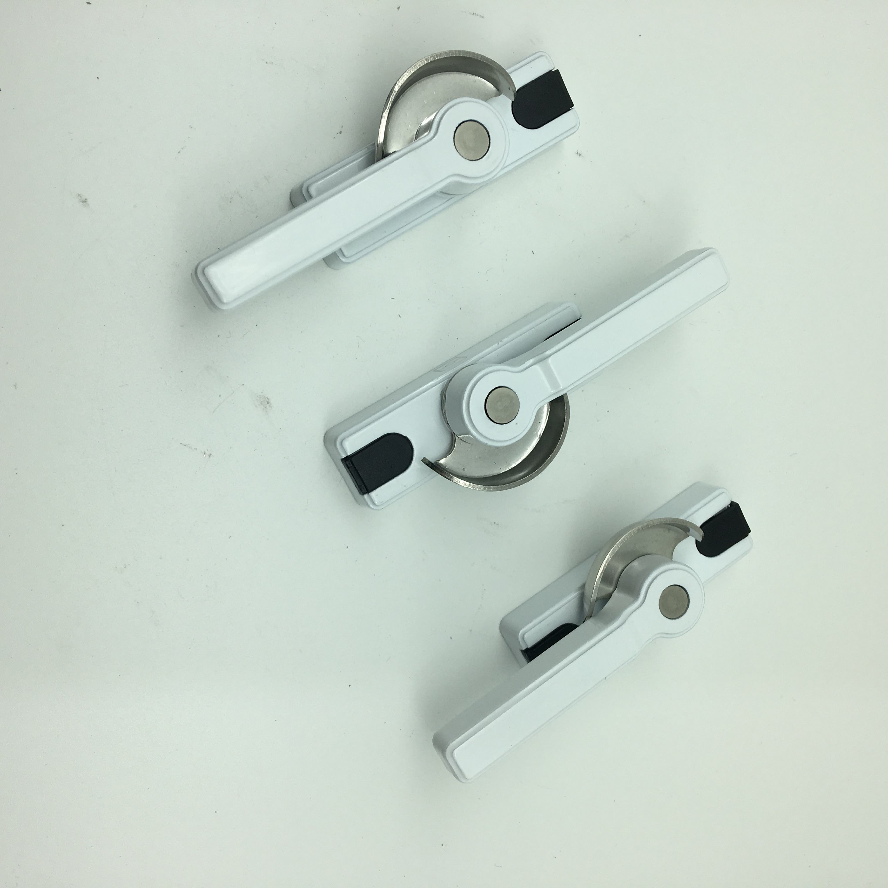 Best Price Aluminium sliding moon shaped window crescent lock for South America
